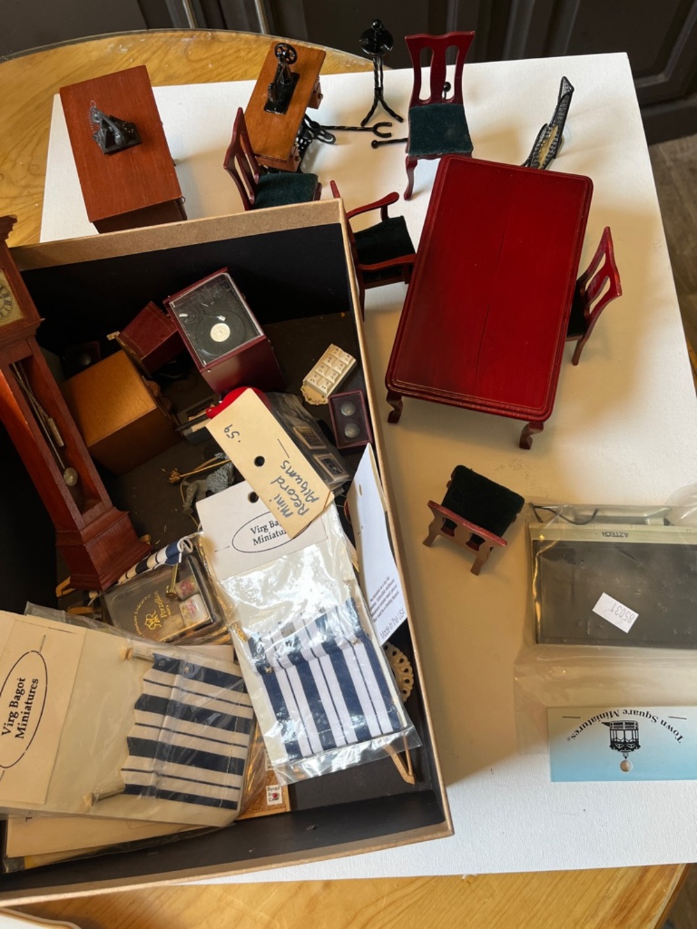 Red Mahogany Dollhouse Dining Table & Chairs Set , Box of New and Used Items